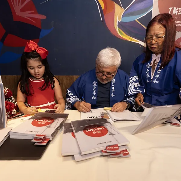 Lançamento do Livro 214
