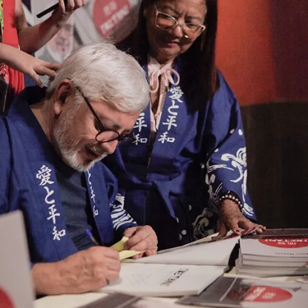 Lançamento do Livro 451